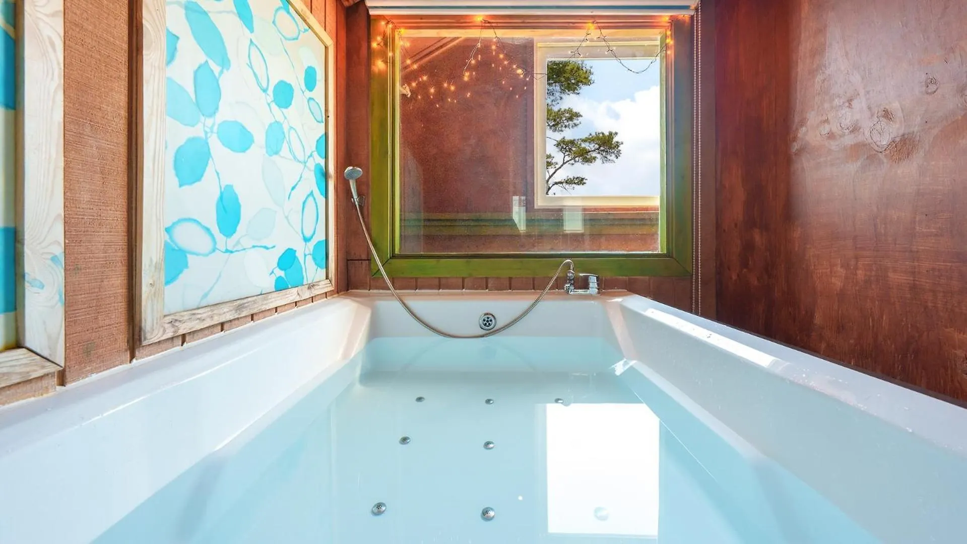 Rumah liburan Ganghwado Dongmag Spa Pension Incheon Korsel