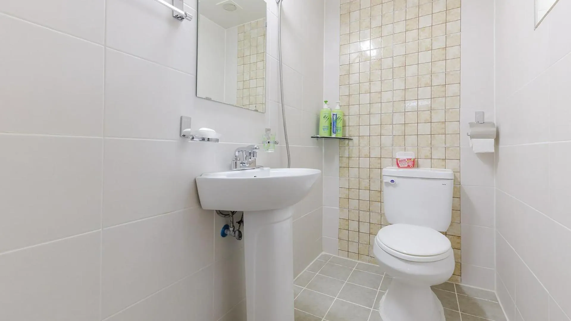 Rumah liburan Ganghwado Dongmag Spa Pension Incheon Korsel