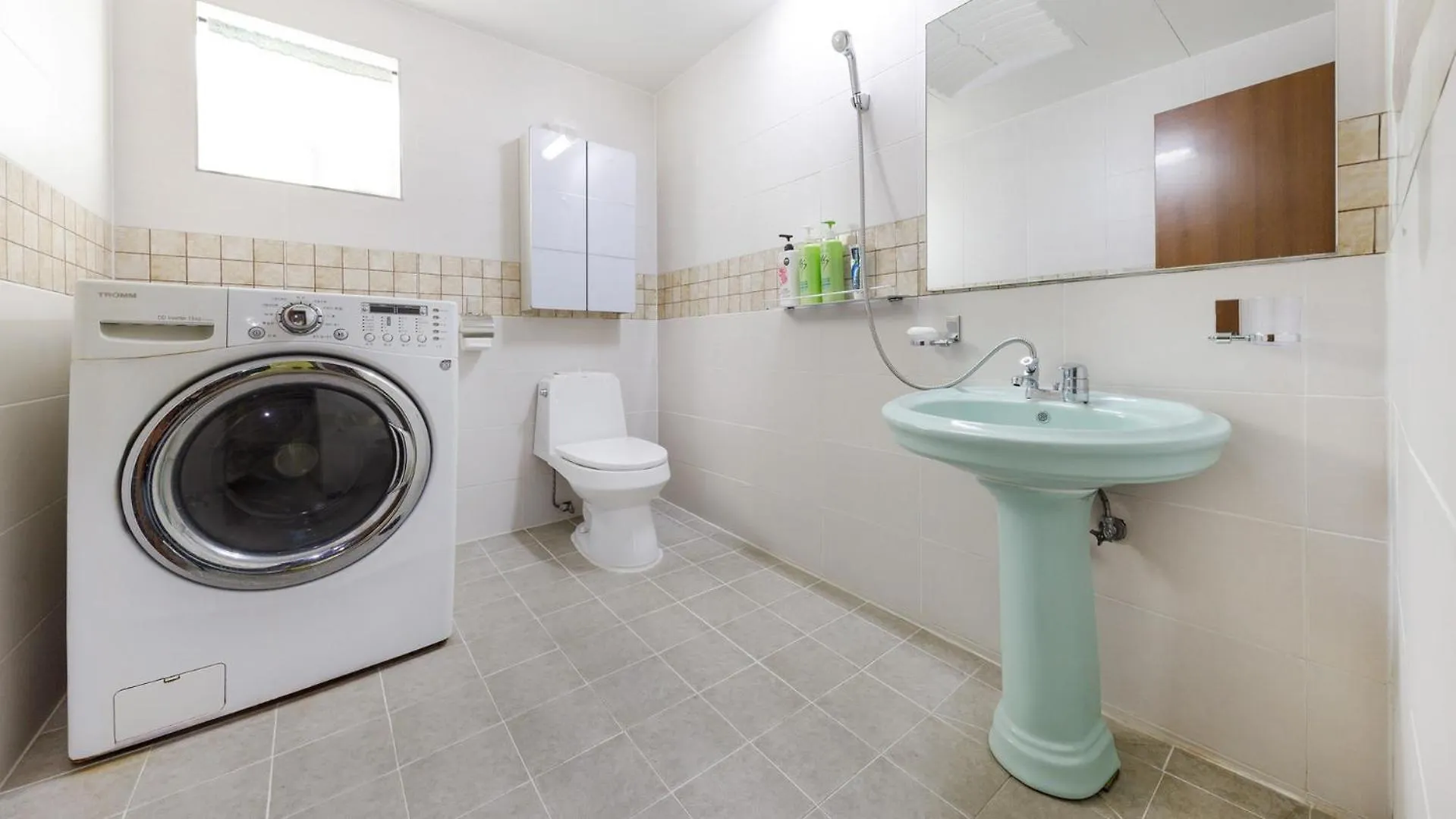 Rumah liburan Ganghwado Dongmag Spa Pension Incheon