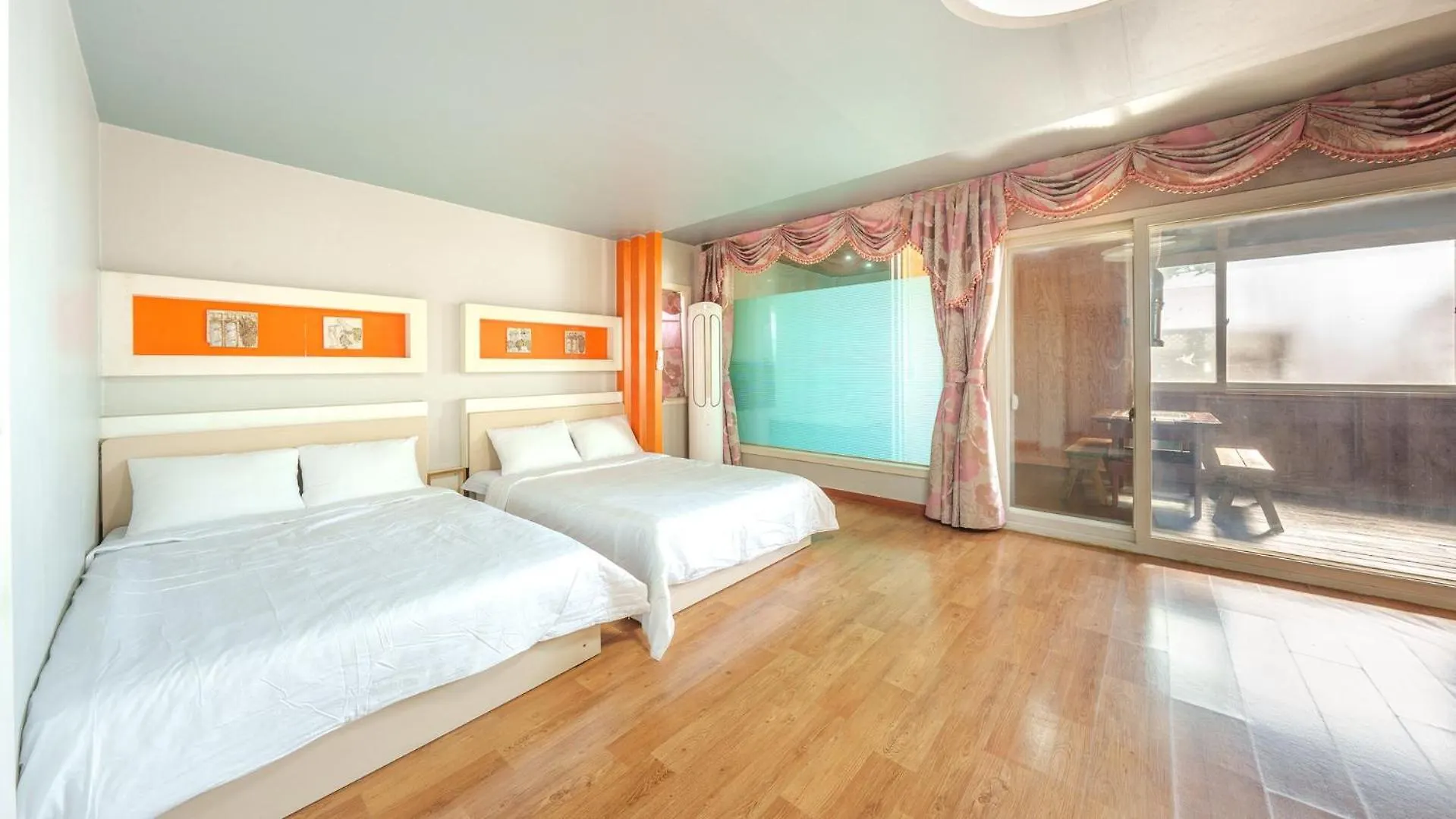 Ganghwado Dongmag Spa Pension Incheon Korsel