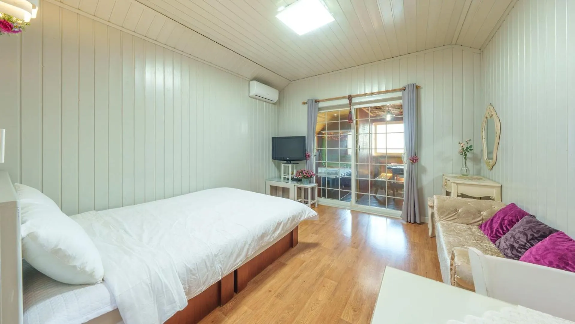 Ganghwado Dongmag Spa Pension Incheon Holiday home