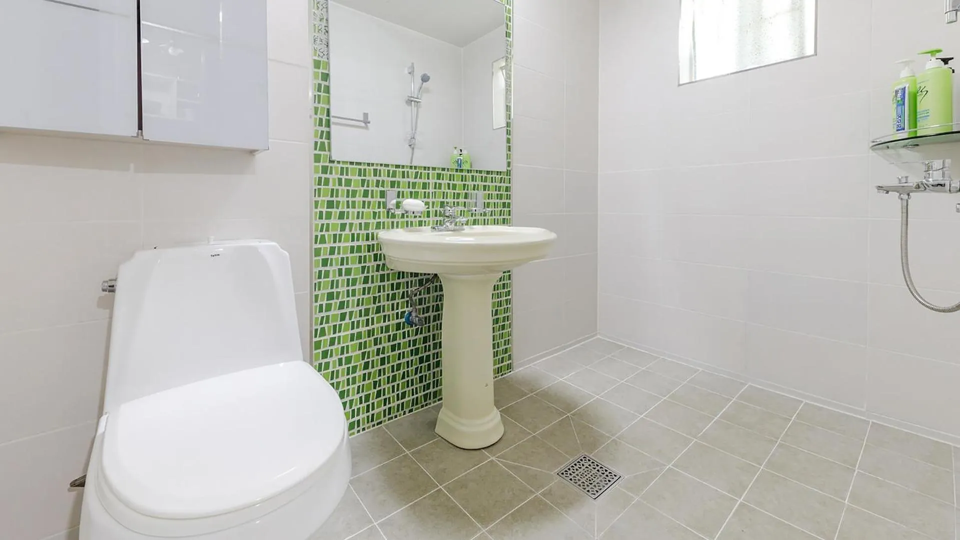 Ganghwado Dongmag Spa Pension Incheon 0*,