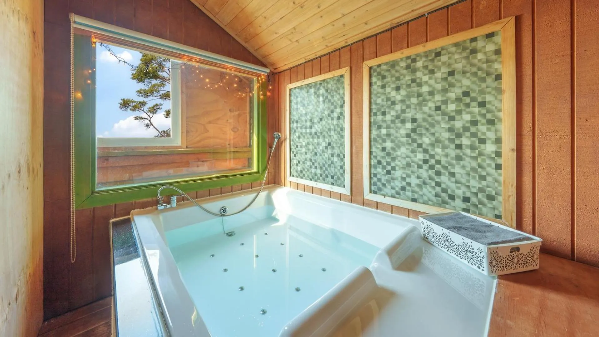 Ganghwado Dongmag Spa Pension Incheon Korsel